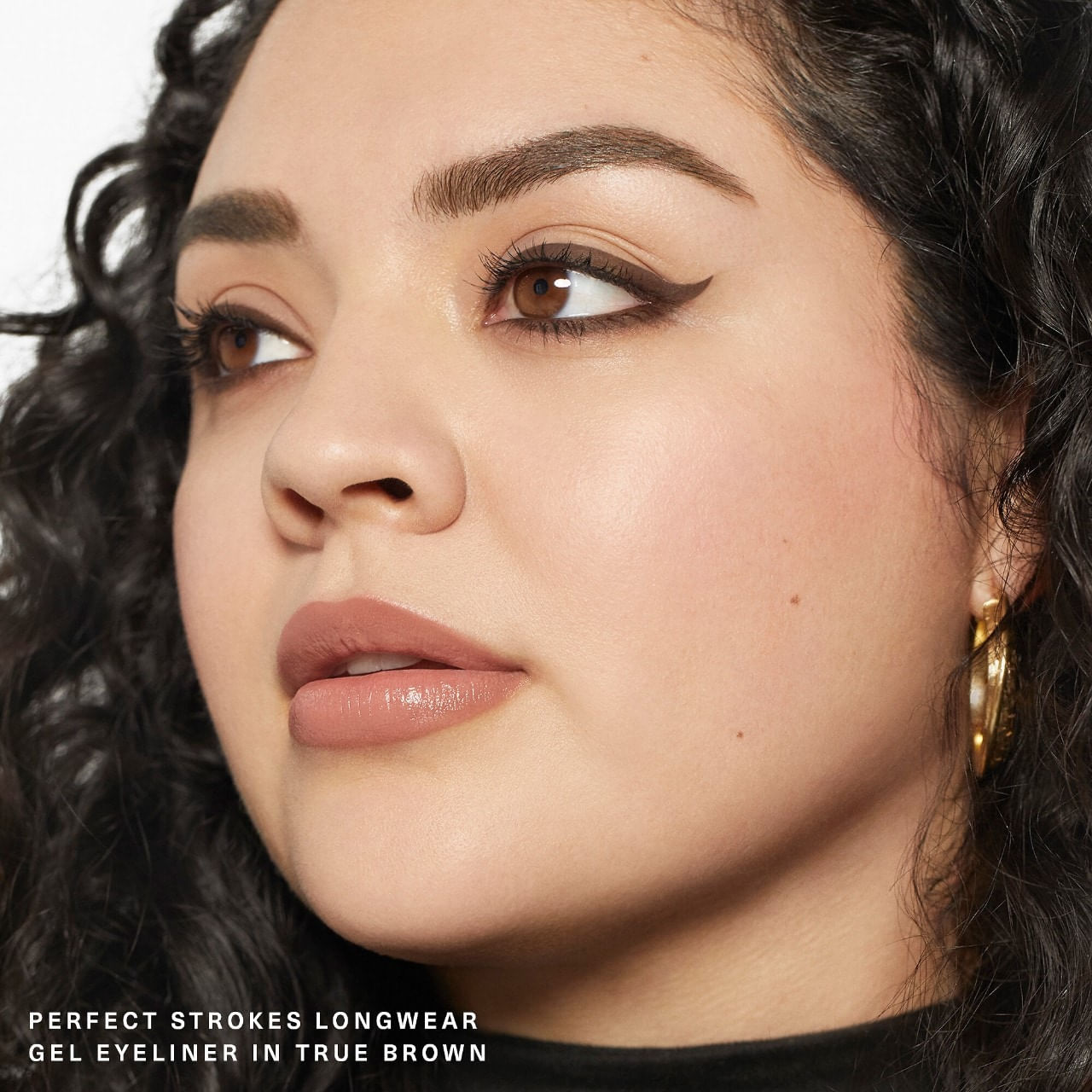 perfect-strokes-longwear-waterproof-gel-eyeliner