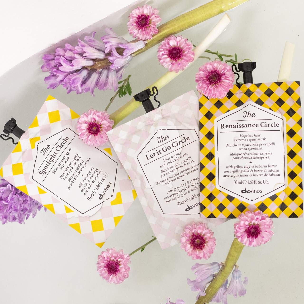 The Spotlight Circle Hair Mask For Shiny Hair